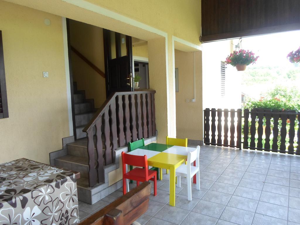 House Petra Lägenhet Rakovica Exteriör bild