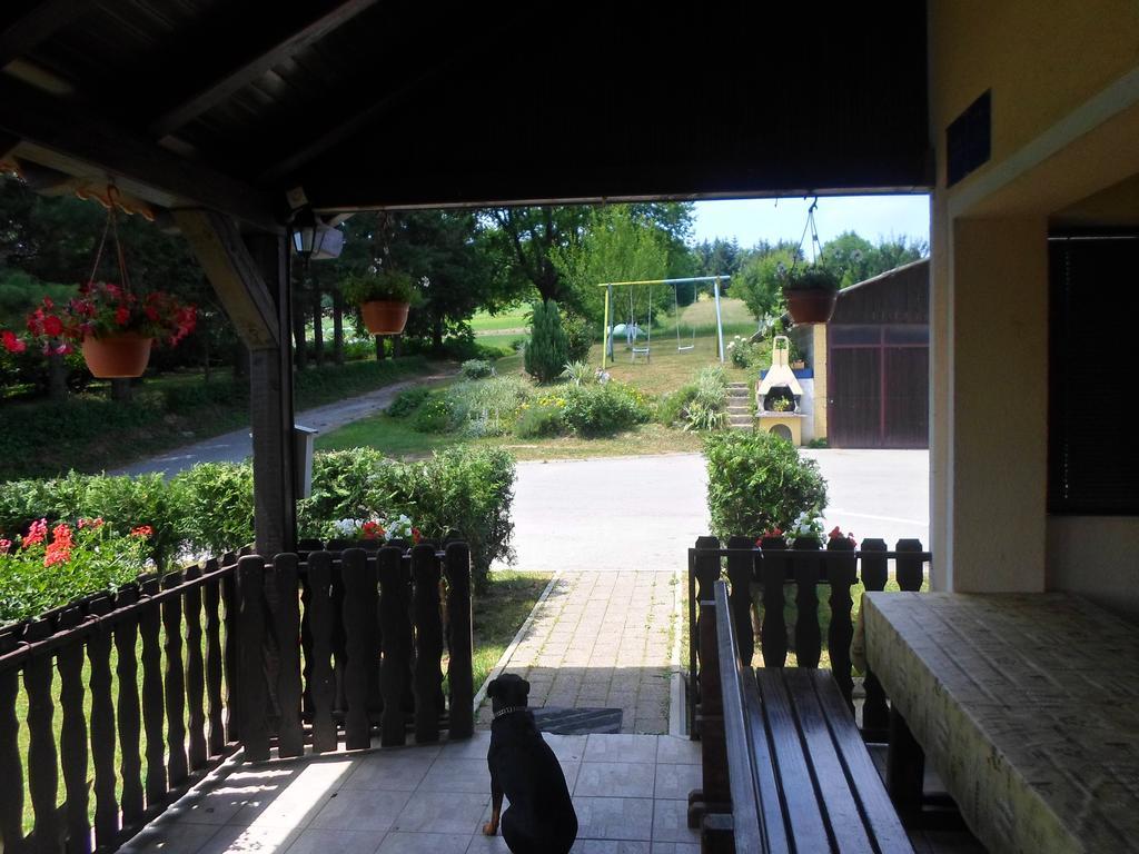 House Petra Lägenhet Rakovica Exteriör bild