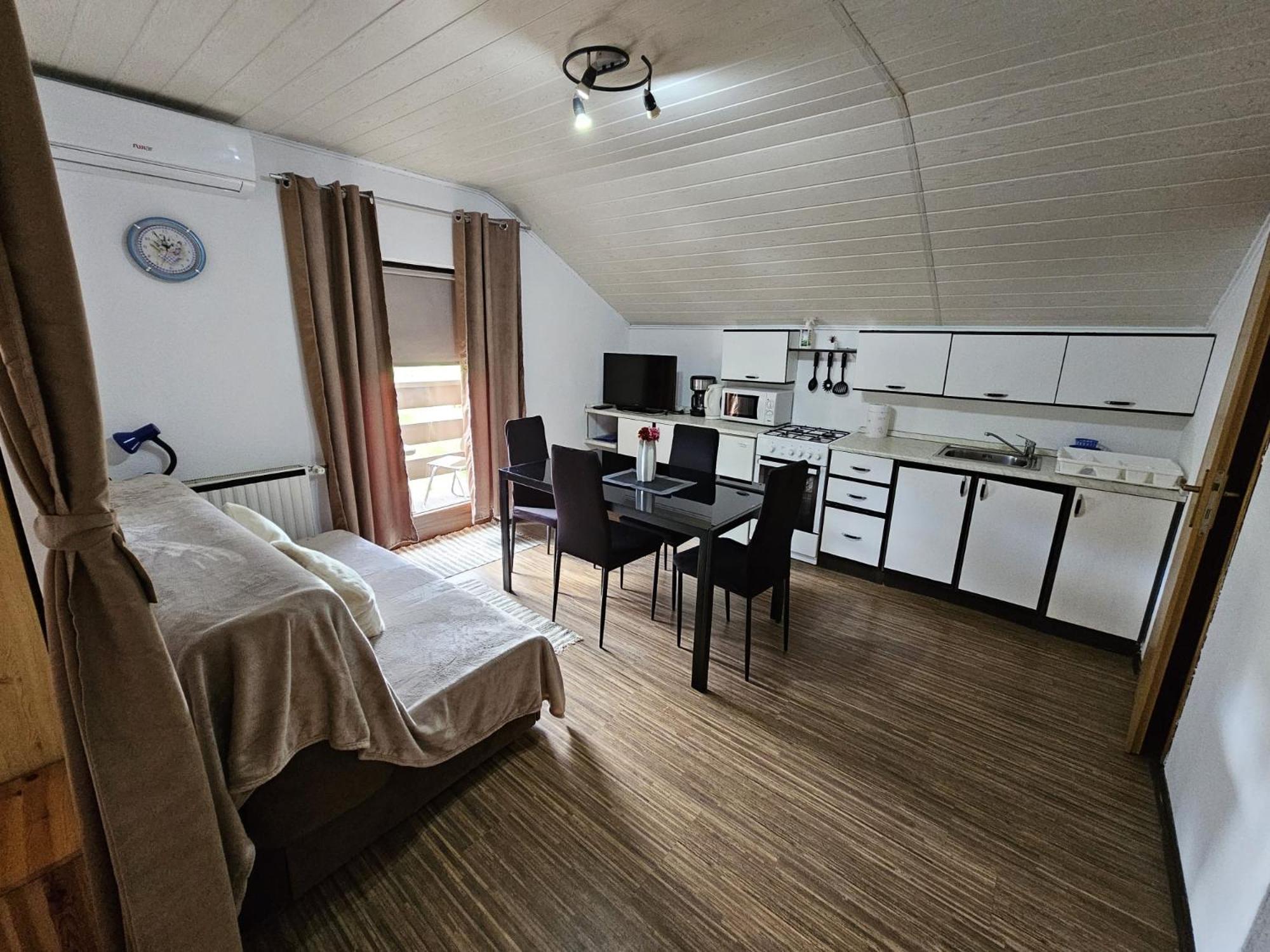 House Petra Lägenhet Rakovica Exteriör bild
