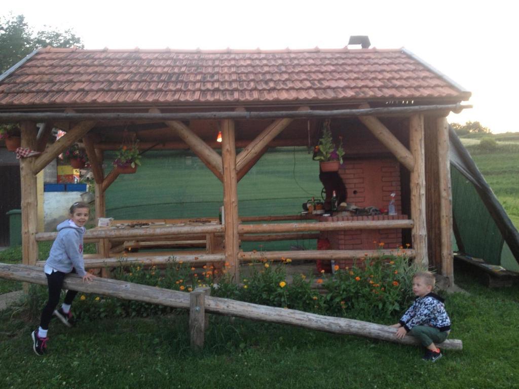 House Petra Lägenhet Rakovica Exteriör bild
