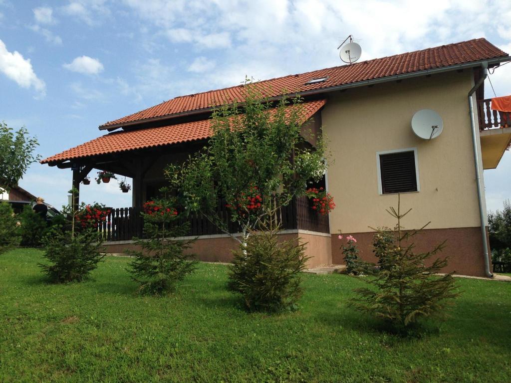 House Petra Lägenhet Rakovica Exteriör bild