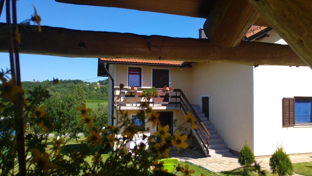House Petra Lägenhet Rakovica Exteriör bild