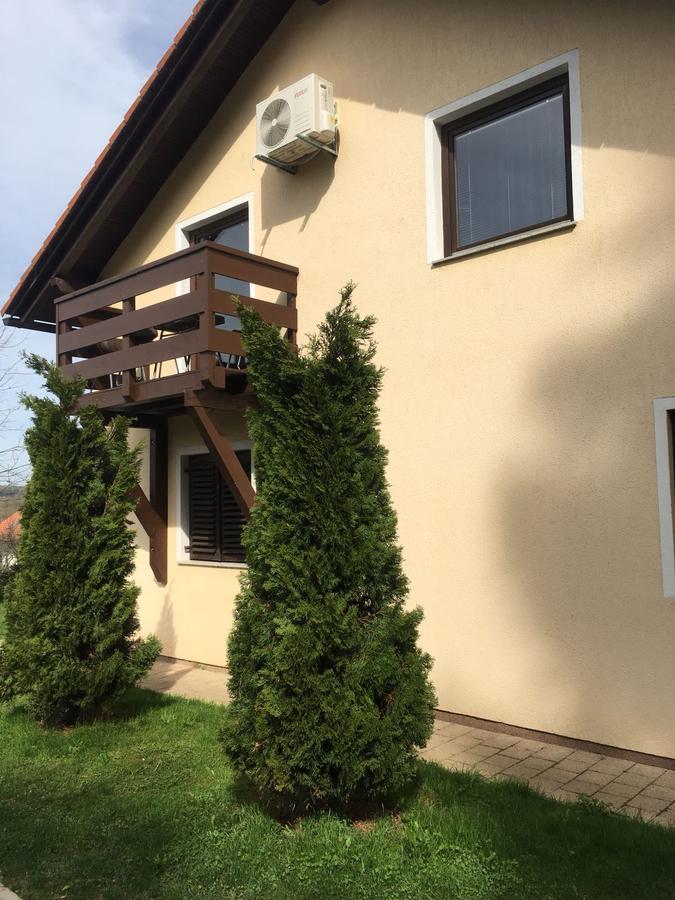 House Petra Lägenhet Rakovica Exteriör bild